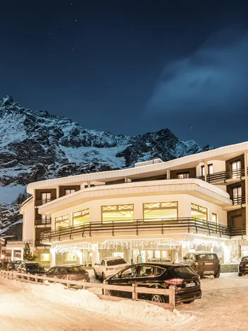 Hotel Europa a Cervinia: a soli 150 m dalle piste!