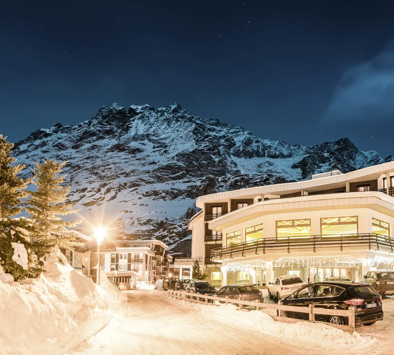 Hotel di lusso a Cervinia per vacanze leggendarie