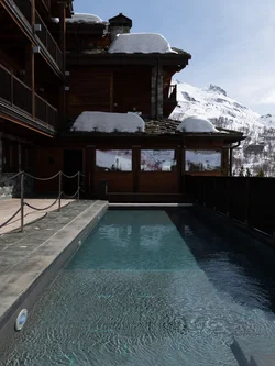 Luxury hotels, chalets & suites in Cervinia – Aosta Valley