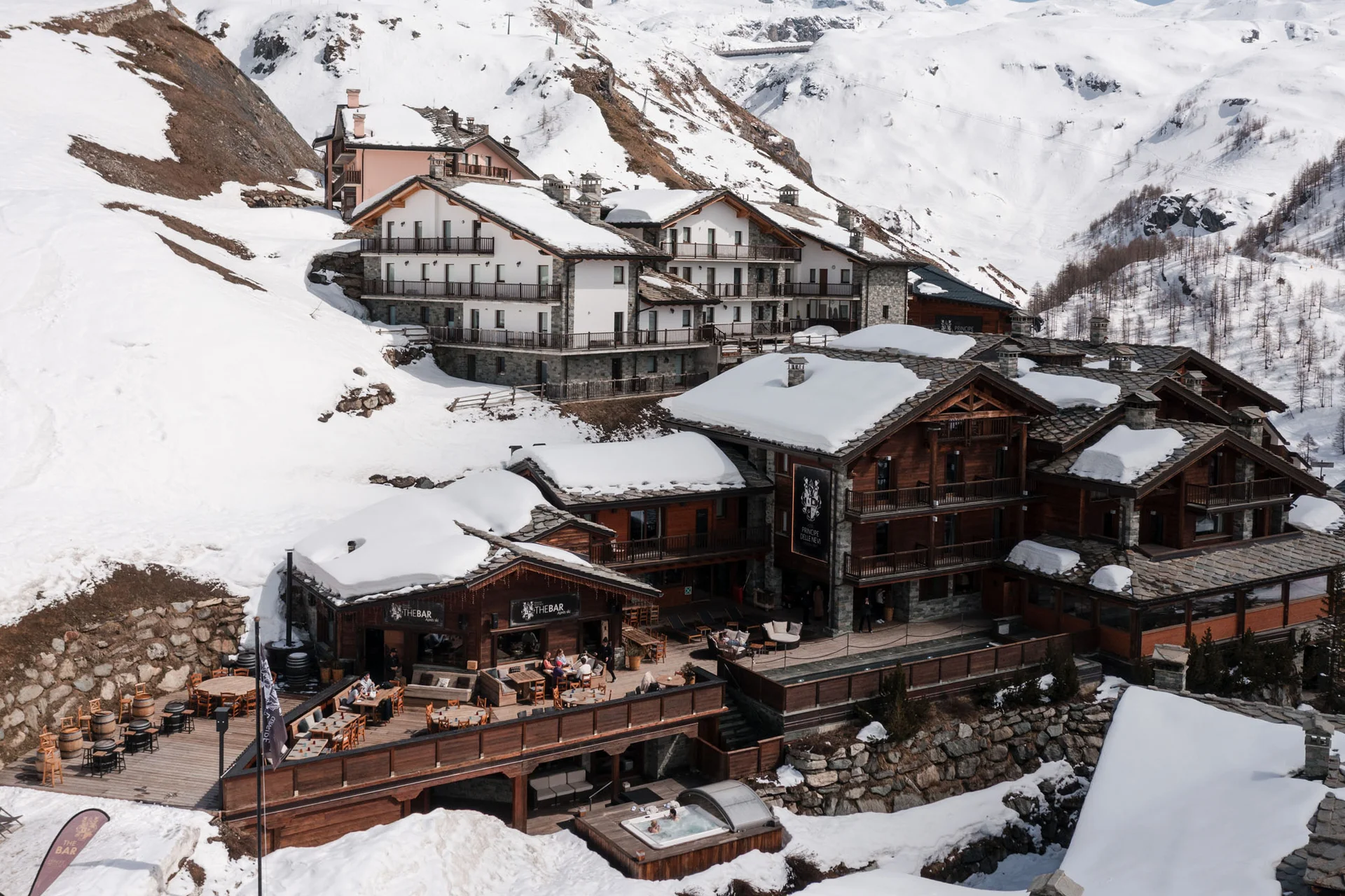 Luxury hotels, chalets & suites in Cervinia – Aosta Valley