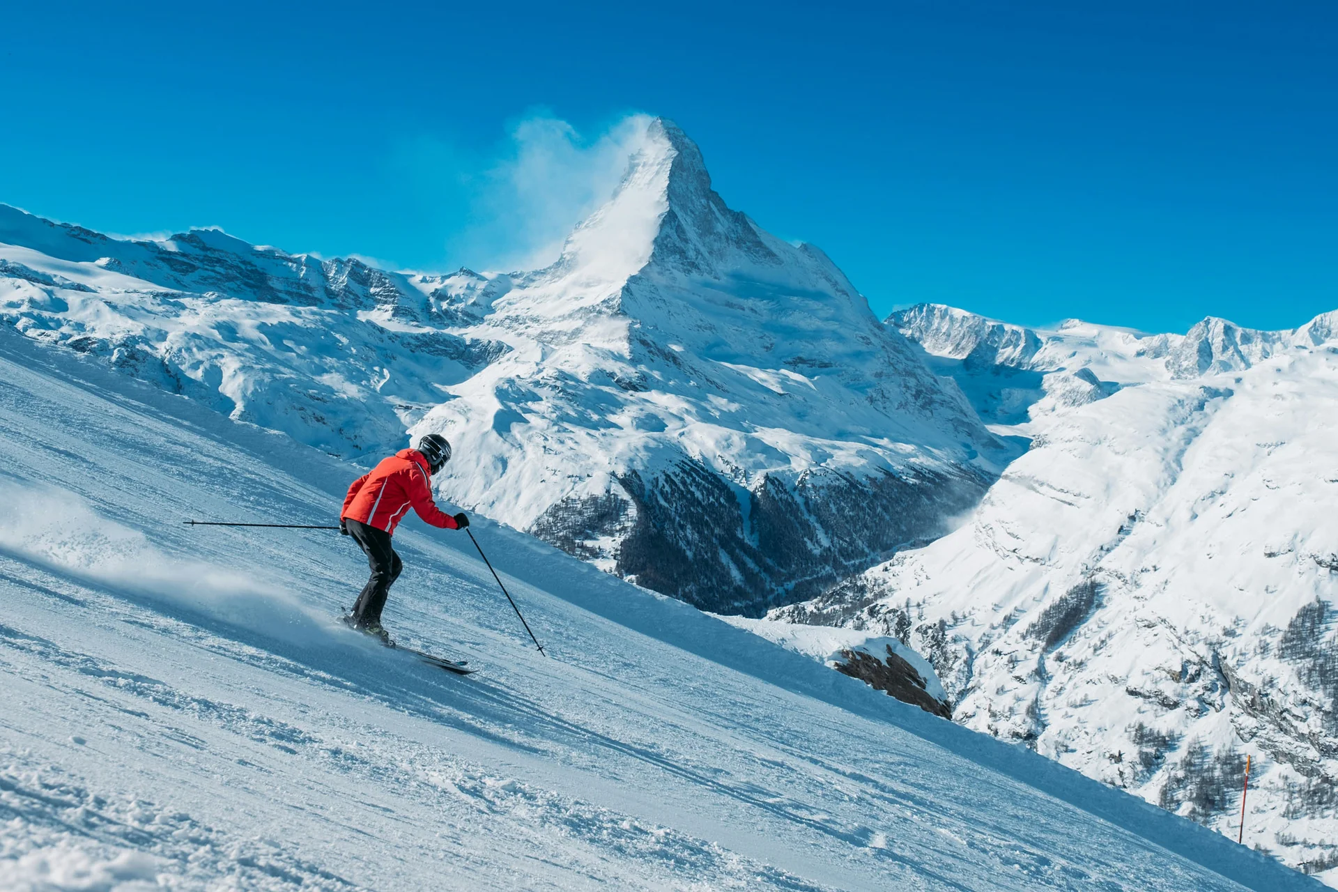 Ski hotel in Cervinia: comfort and snow just a glide away