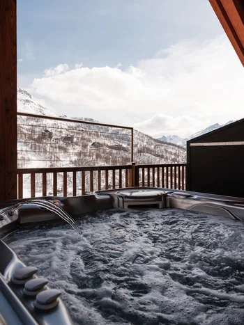 Luxury hotels, chalets & suites in Cervinia – Aosta Valley