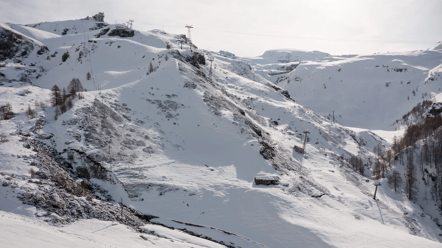Chalet a Cervinia: il rifugio che avete sempre sognato. Chalet a Cervinia: il rifugio che avete sempre sognato.