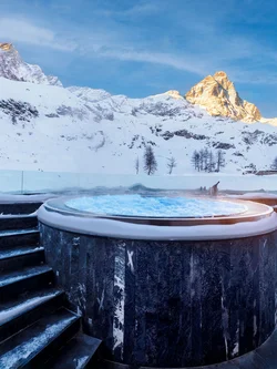 Luxury hotels, chalets & suites in Cervinia – Aosta Valley