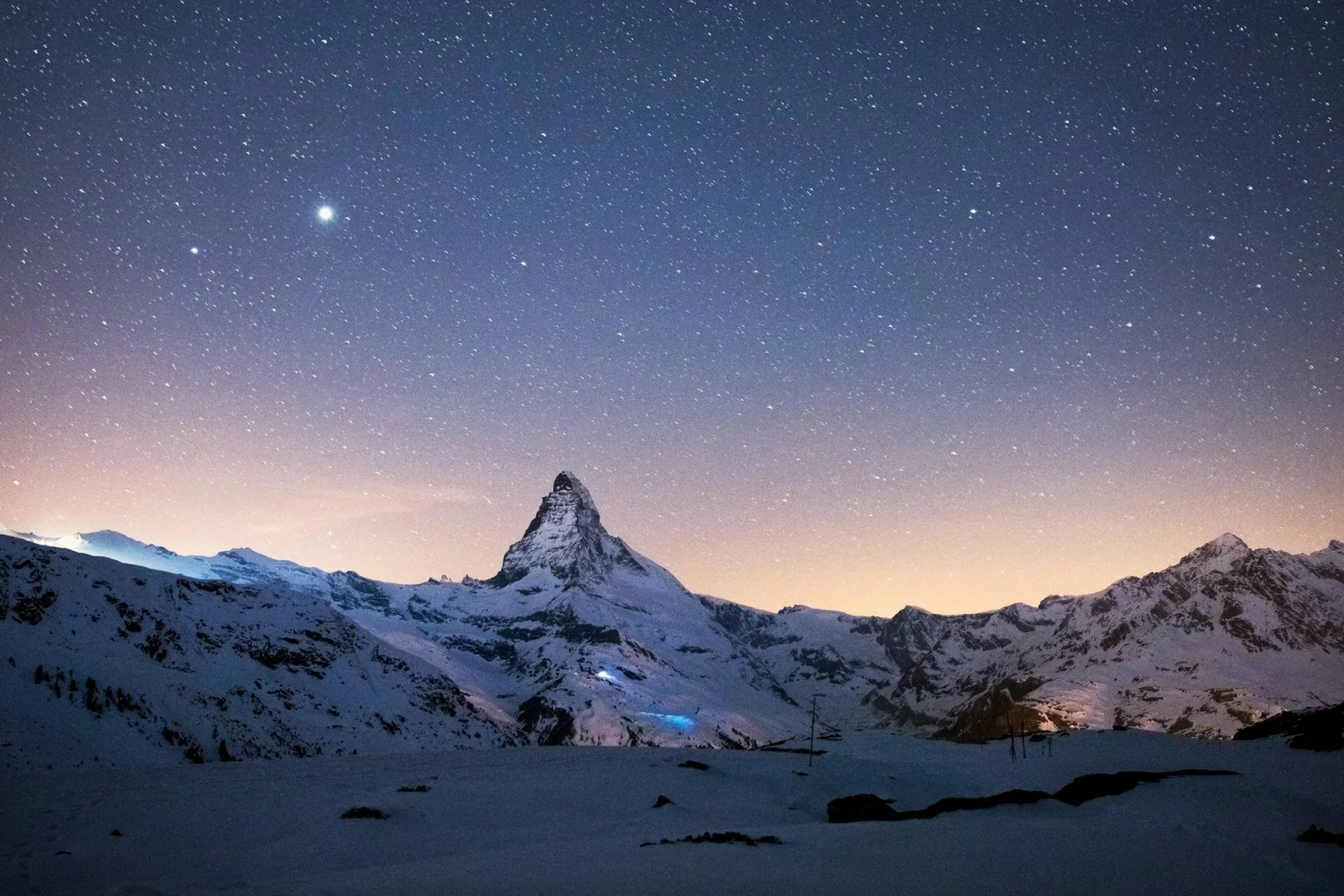 Fuori dai nostri hotel: il Cervino, una vetta leggendaria.