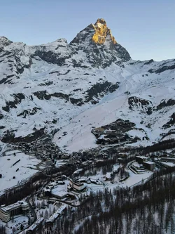 Luxury hotels, chalets & suites in Cervinia – Aosta Valley