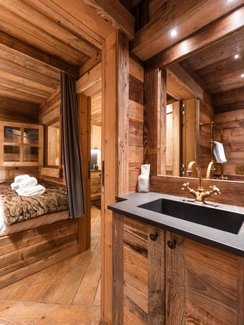 Luxury hotels, chalets & suites in Cervinia – Aosta Valley