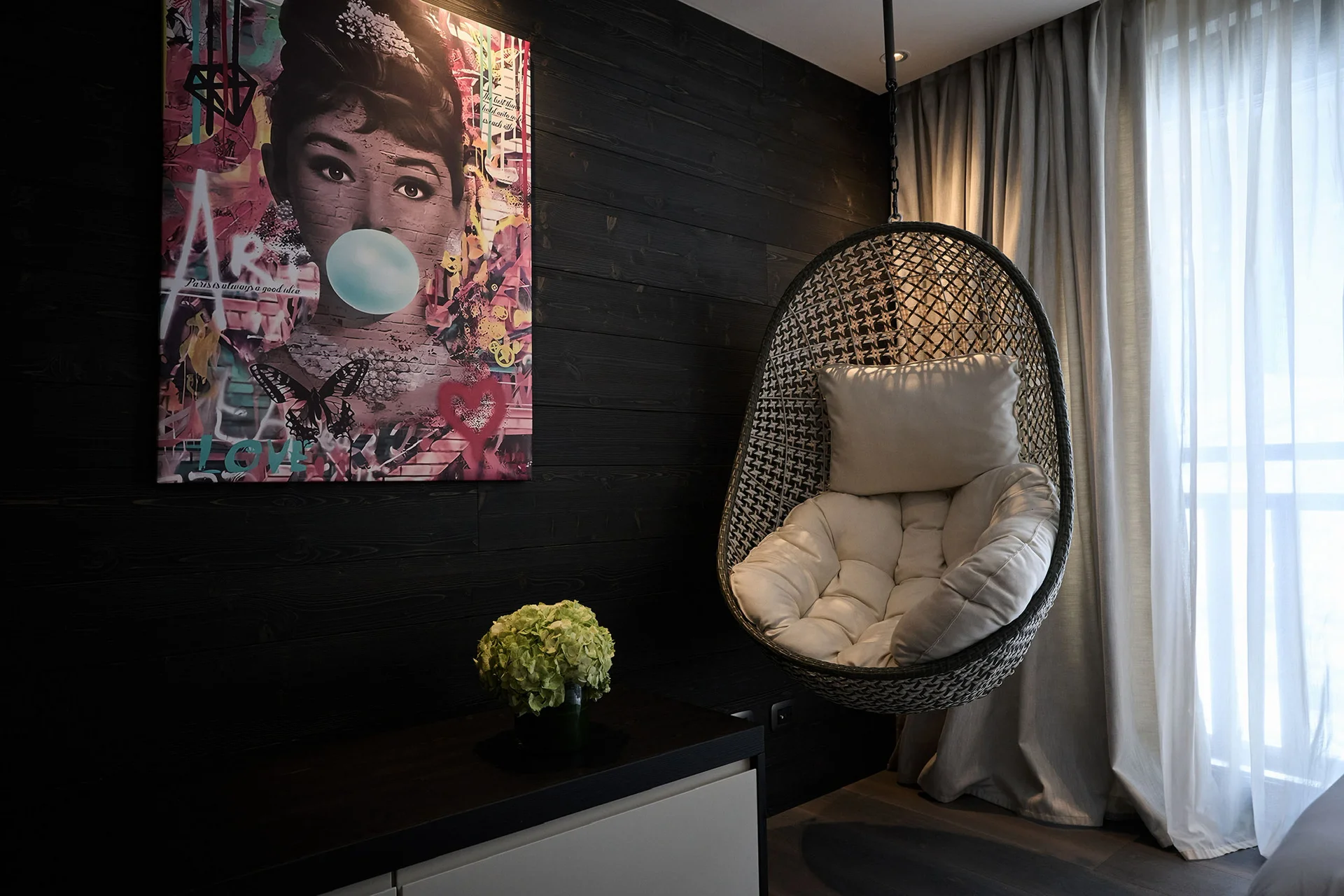 Gli spazi e lo spa dello Chalet Il Gufo: puro design