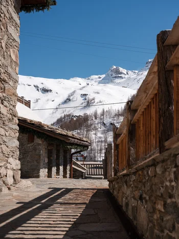 Chalet Cime Bianche : liberté, design et vue sur le Cervin Chalet Cime Bianche : liberté, design et vue sur le Cervin