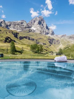 Luxury hotels, chalets & suites in Cervinia – Aosta Valley