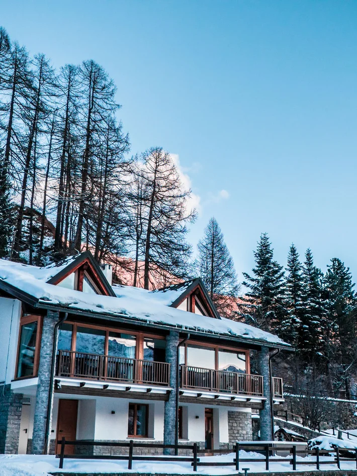 Luxury hotels, chalets & suites in Cervinia – Aosta Valley Luxury hotels, chalets & suites in Cervinia – Aosta Valley